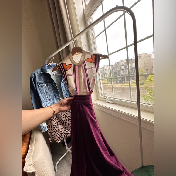 Gorgeous sleeveless top/Pants also available. - Picture 8 of 15